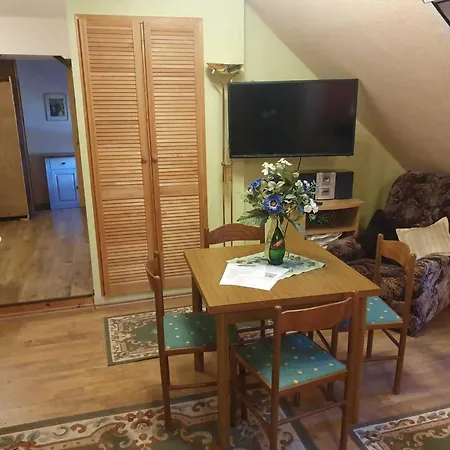 In Gosda, Cleaning Included Apartment Luckaitztal